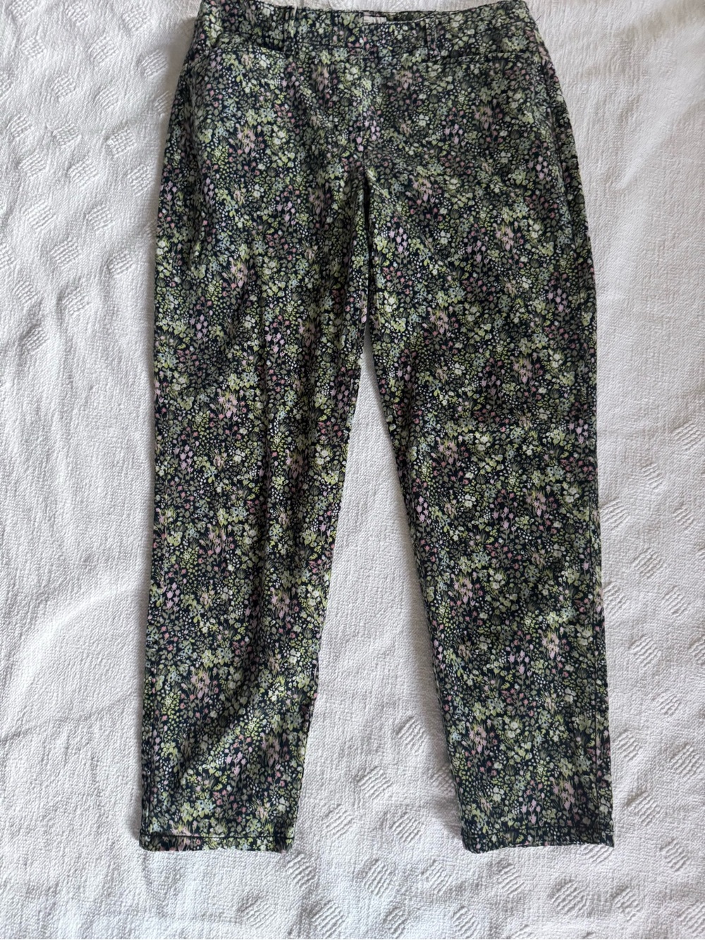 J. Jill 2 Live In Chino Ankle Pants - Ditzy Floral - Size 6